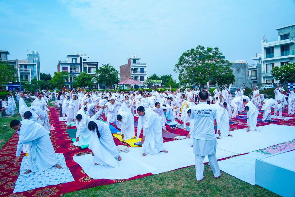 Max Hospital organizes special yoga program on International Yoga Day